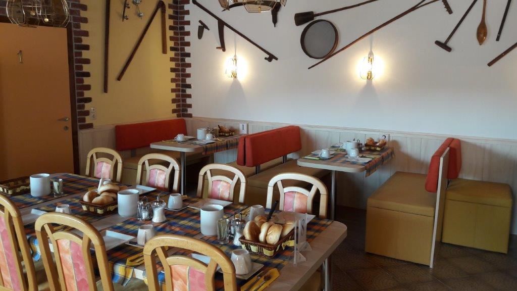 Arkadenhaus Steiner Acomodação com café da manhã Podersdorf am See Exterior foto